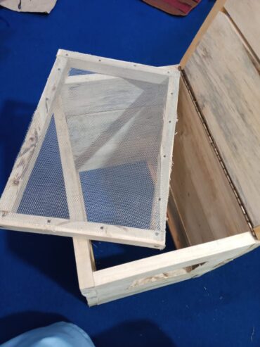 Breeder Box (03284367551)