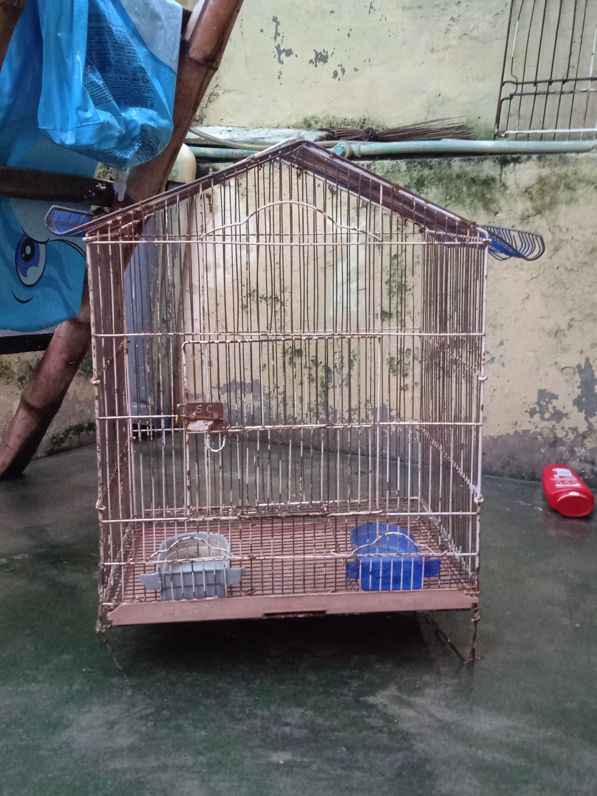 Cage sale good condition