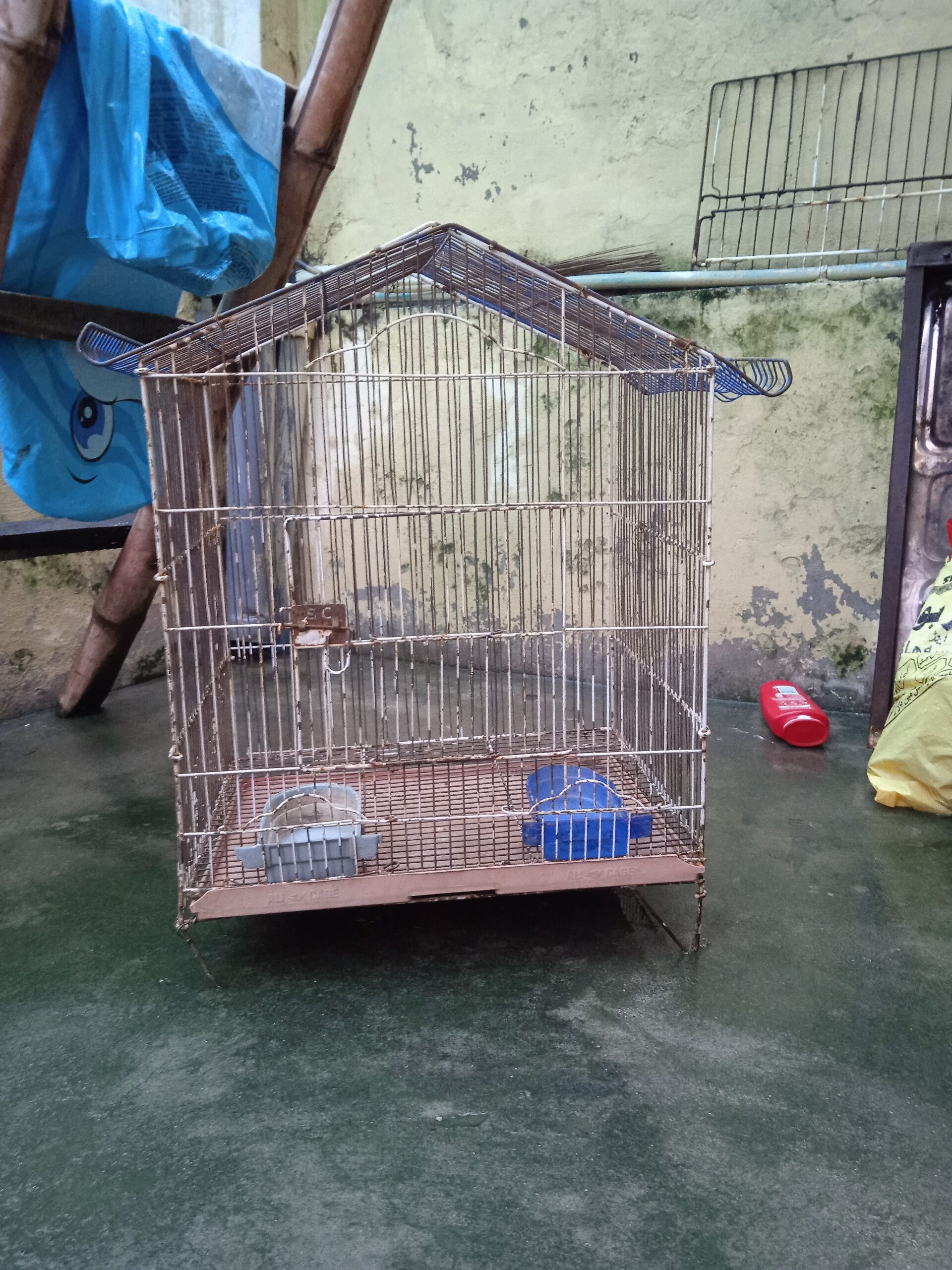 Cage sale good condition