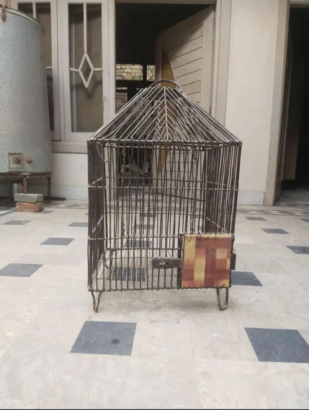 Parrot cage