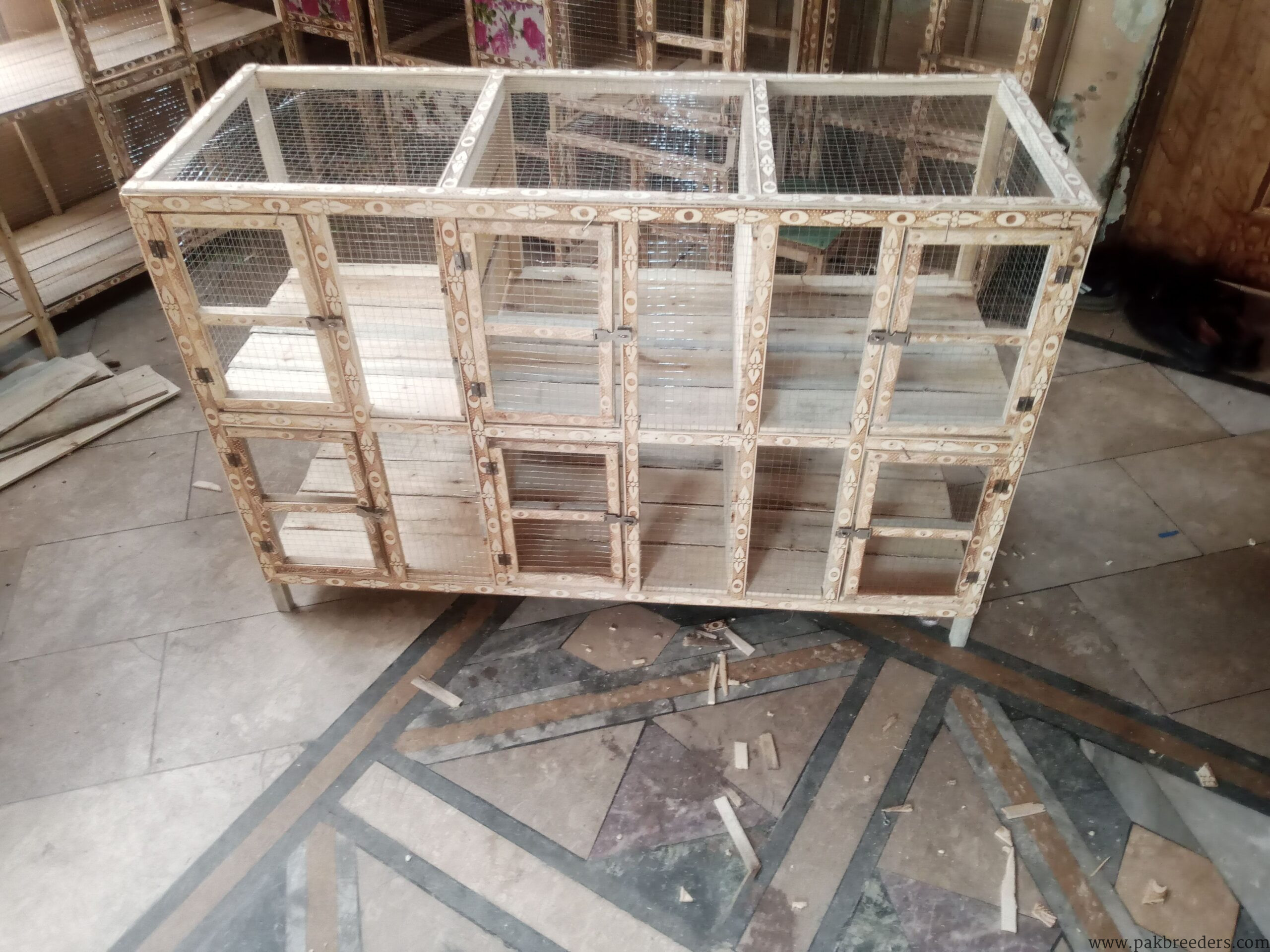لکڑی کے پنجرے فیکٹری ریٹ پر دستیاب ہیں ۔۔